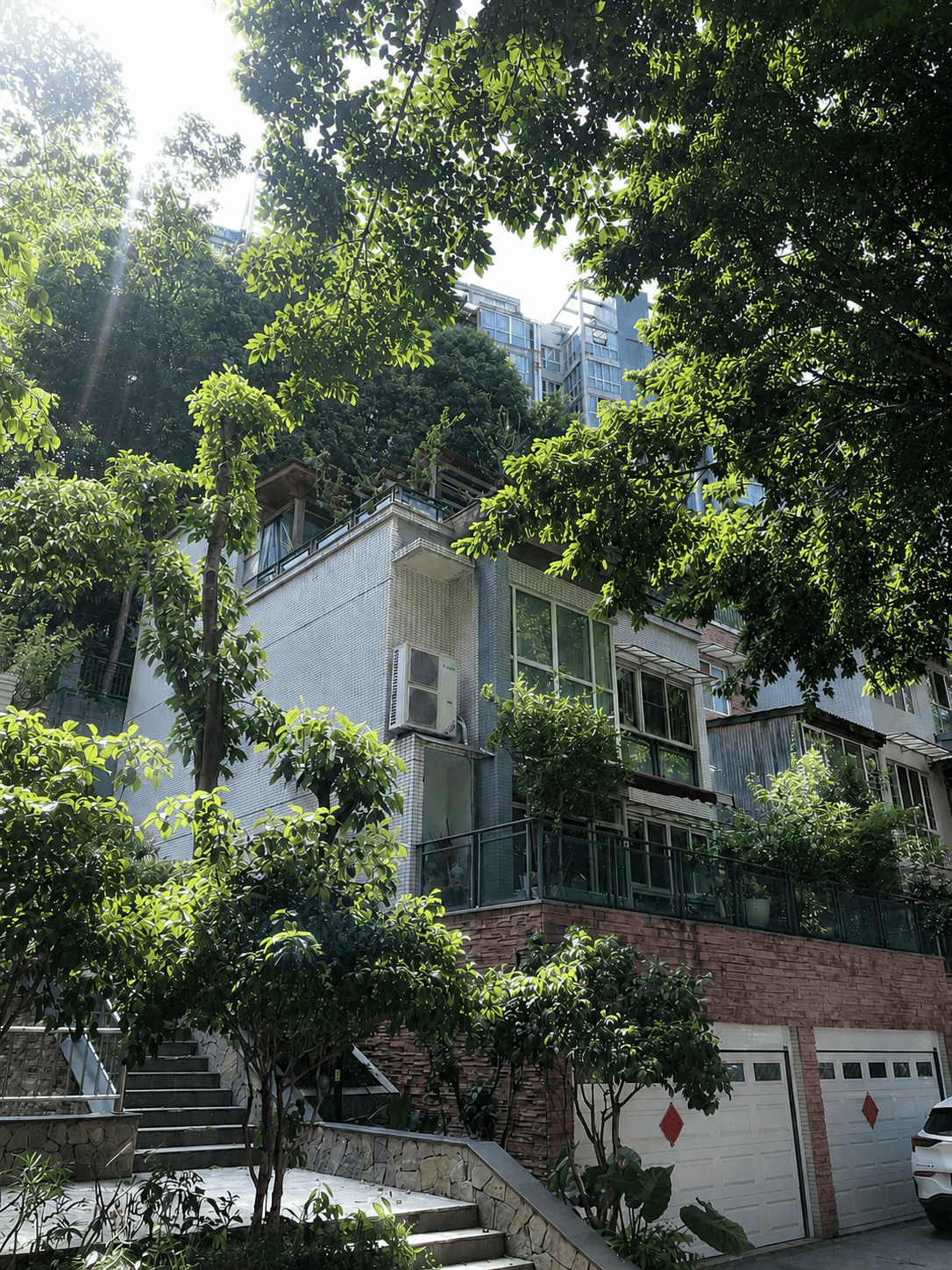 荆门岛居岁月从容升级：小小岛老别墅加装蒂升悦行款电梯
